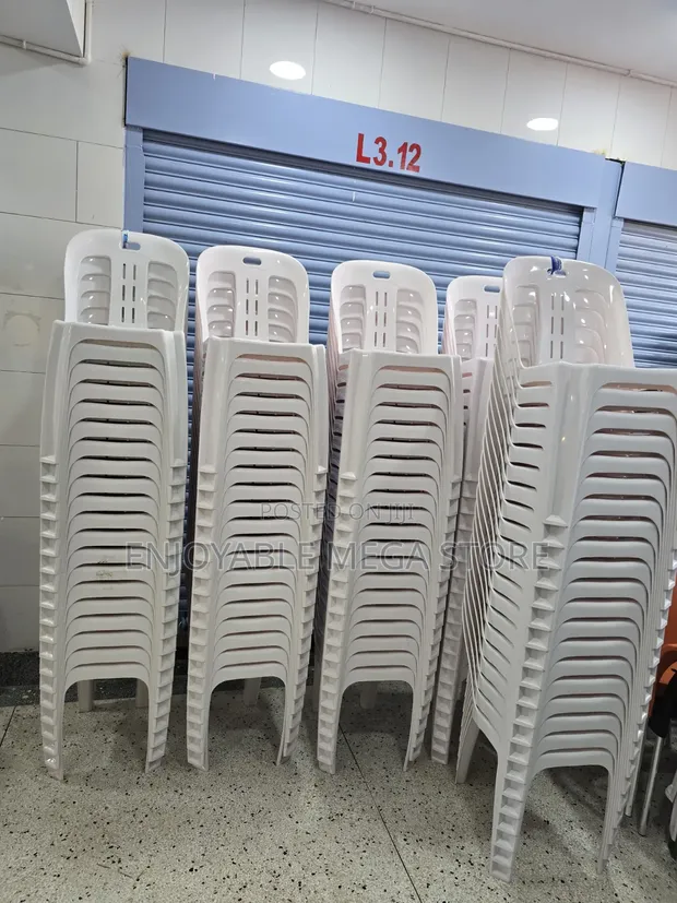Plastic Chairs for Parties, Church, Hotels, Garden - 1