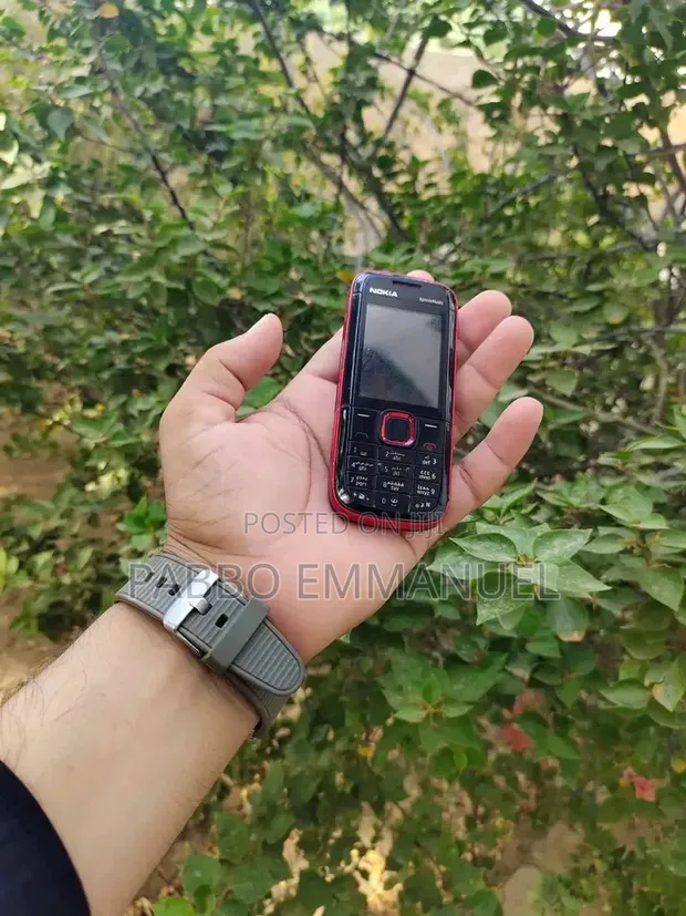 Nokia 5130 XpressMusic Red - 1