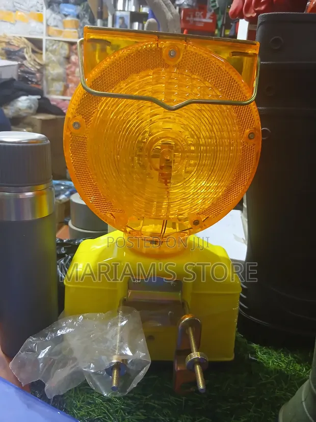 Amber Traffic Warning Barricade Light - 1