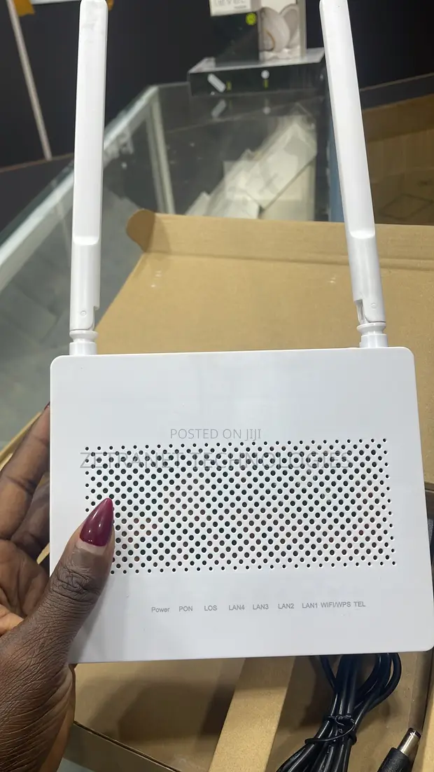 Huawei HG8546M XPON Fiber ONT/Router - 1