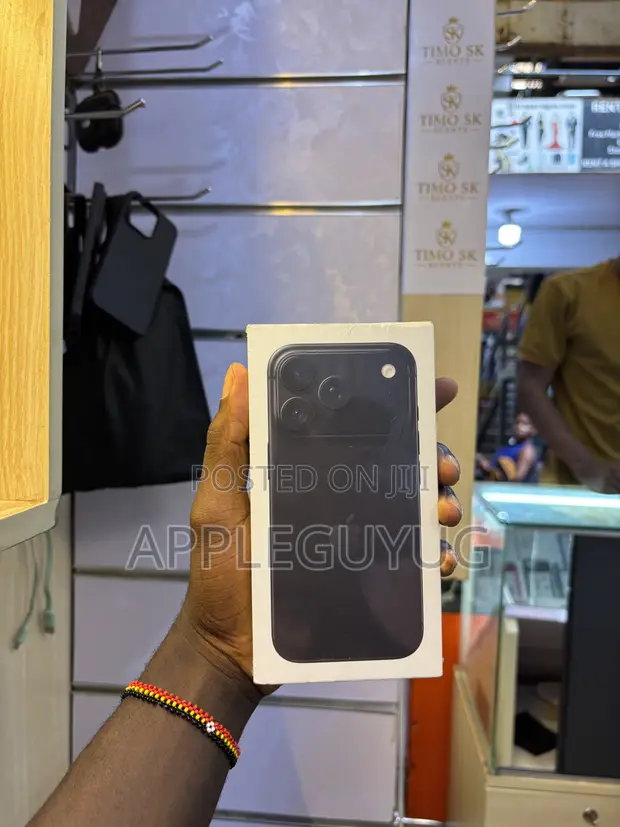 New Apple iPhone 18 Pro 256GB Black - 1