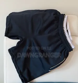 Calvin Klein Women's Blue Cotton Shorts - Size M