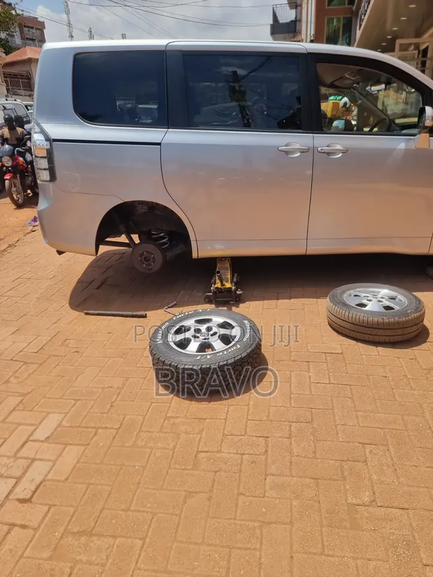 Toyota Noah Rims - Size 16 - Japan - Used - 1