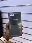 New Samsung Galaxy Z Flip8 256GB Black - 2
