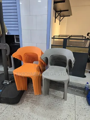 Outdoor Modern Plastic Chairs with Armrests