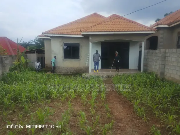 3 Bedroom House for Sale in Kasangati, Wakiso - 1