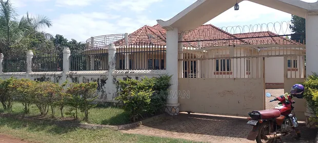 3-Bedroom Bungalow for Sale in Nalugala Estate, Katabi - 1