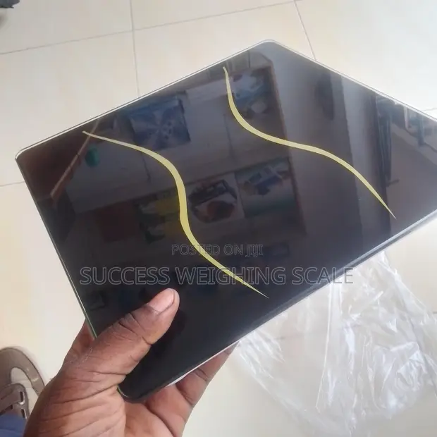 Modern Digital Bathroom Weighing Scale - 1