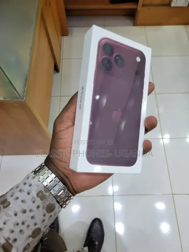 New Apple iPhone 18 Pro 512GB Gold - 1