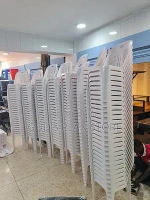 Fashionable Trend Style Plastic Chairs
