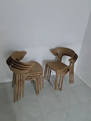 Classical Modern Plastic Dining Chairs (Set of 4)