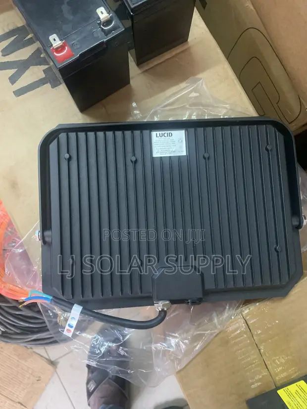 100W AC Flood Light - 1