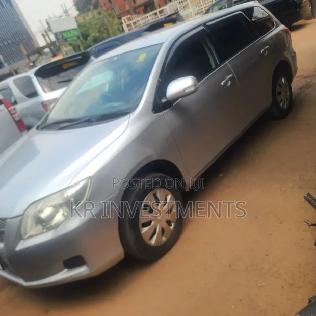 Toyota Corolla Fielder 2008 Silver - 1