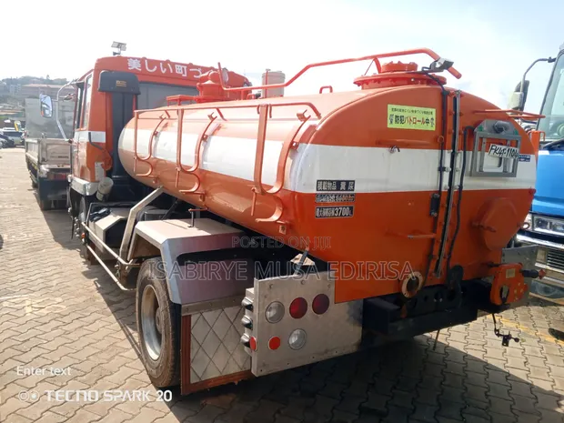 Mitsubishi Fuso Fighter Sweage Tank Truck - Brand New - 1