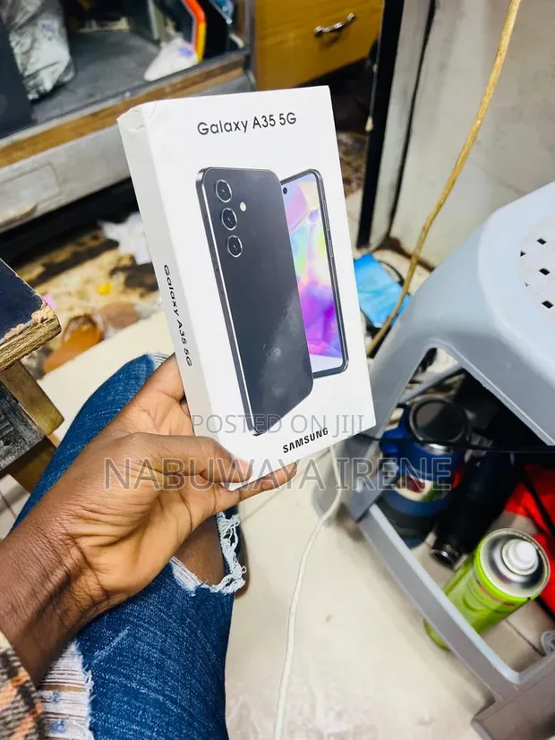 New Samsung Galaxy A35 256GB Black - 1