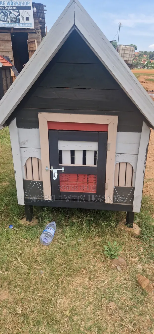 Brand New Dog & Cat House - 1