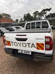 Toyota Hilux Revo Double Cab Diesel 2.8 RWD 2017 White - 5