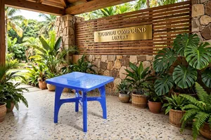Ensemble Plastic Dining Table (4 People)