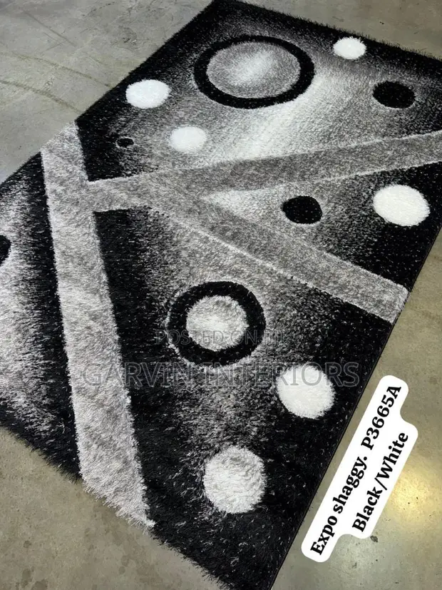 Expo Shaggy Rug - Black and White (1.5m x 2.2m) - 1