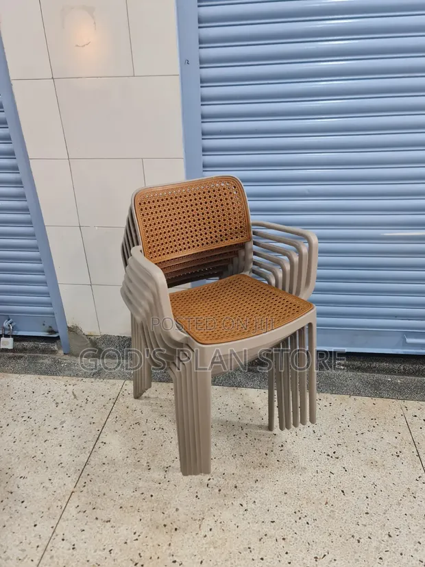 Quality Plastic Eatery Chairs - Brand New - 1
