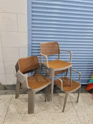 Strong Plastic Dining Chairs (Set of 4)