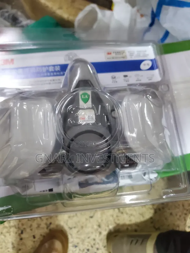 3M 6200 Half Mask Reusable Respirator Kit - 1