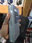 New Samsung Galaxy Z Flip8 256GB Graphite - 2