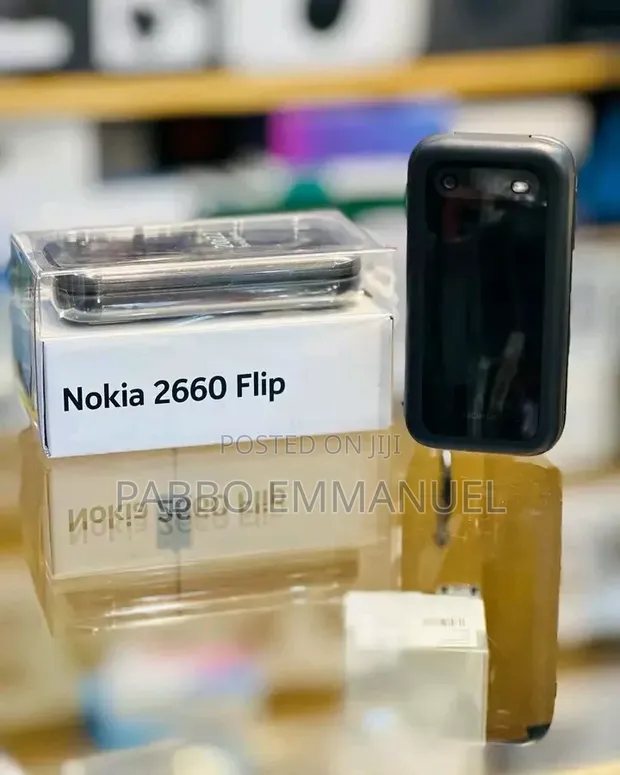 New Nokia 2660 Flip 4G Black - 1