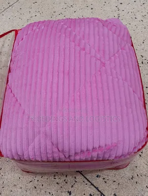 Metro 4-Piece Pink Bedcover Set