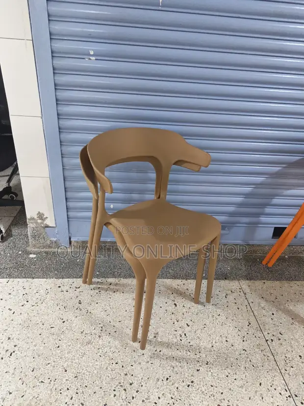 Quality Online Plastic Chairs - Brand New - 1