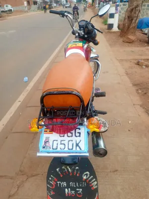Bajaj Boxer 100 2023 Red