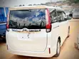 Toyota Noah 2.0 AWD (7 Seater) 2015 White - 4