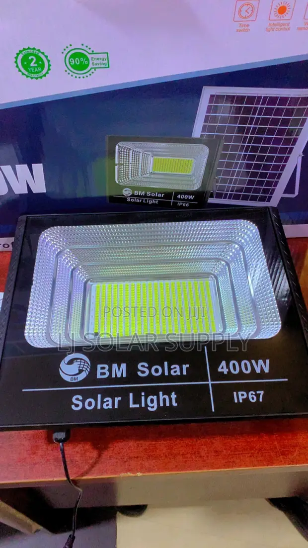 400W Solar Flood Light - 1