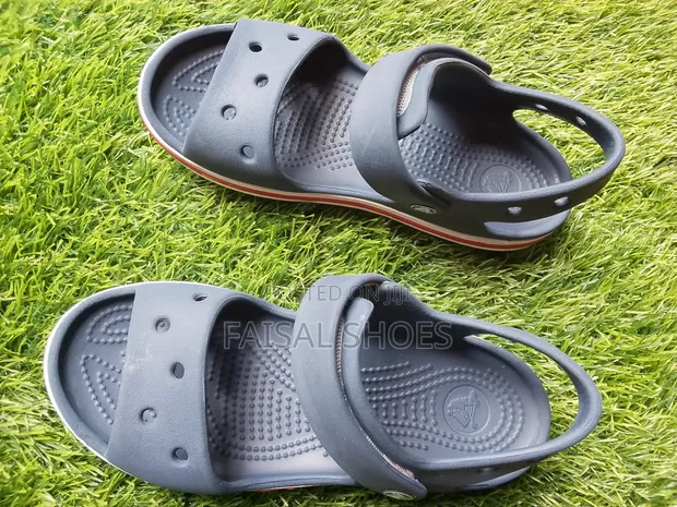 Kids Crocs - Size 33 - 1
