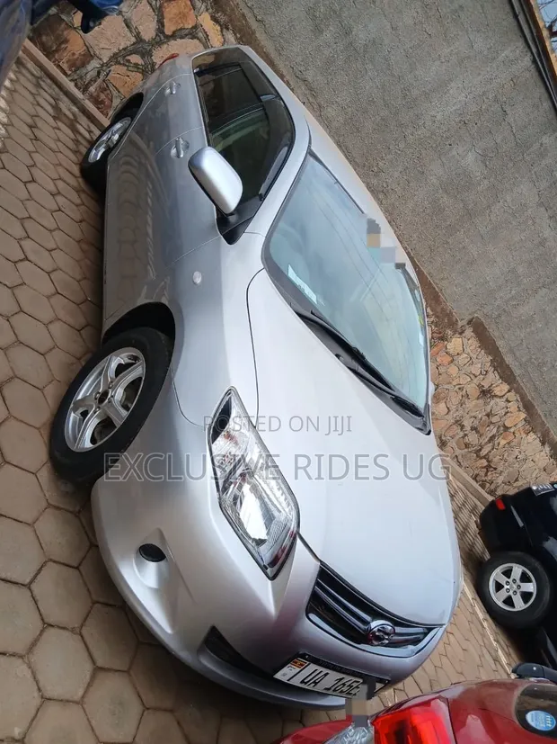 Toyota Corolla Fielder 1.5 Petrol AWD 2012 Silver - 1