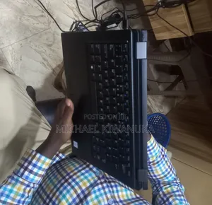 Dell Latitude 7390 Convertible Touchscreen Laptop