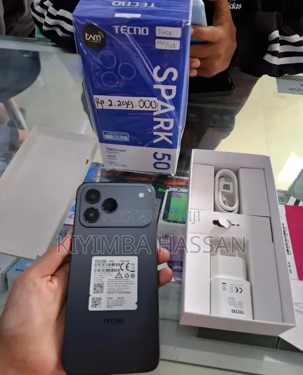 New Tecno Spark 50 128GB Black - 1