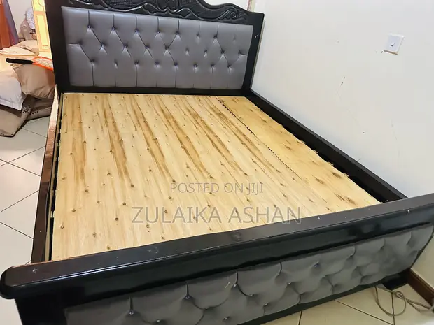 5x6 Used Grey Bed Frame - 1