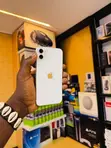 Apple iPhone 11 128GB White - 1