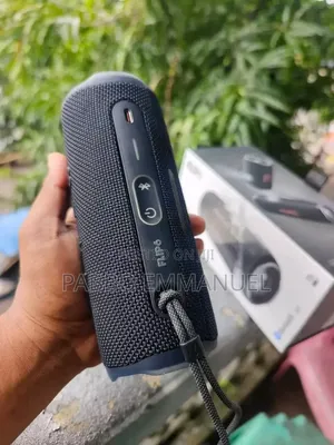 JBL Flip 6 Portable Bluetooth Speaker - Boxed