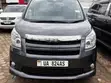 Toyota Noah 2009 Gray - 2