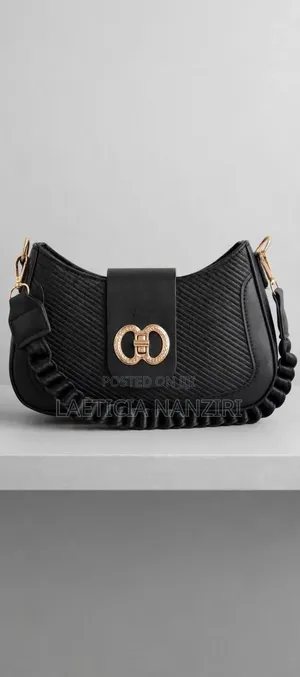 Girlie Shoulder Bag - Black