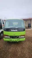 Nissan Isuzu Rigid Truck - Orange - 5