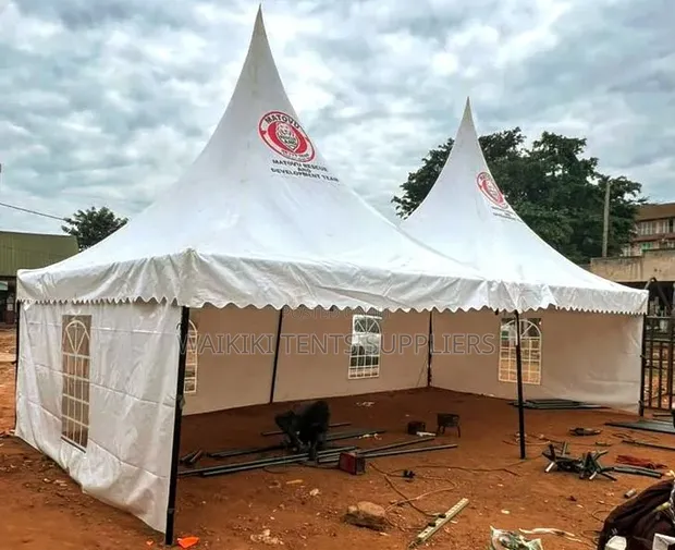 100 Seater Tent - 1