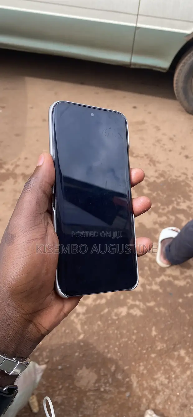 Tecno Camon 50 Pro 256GB Gold - 1