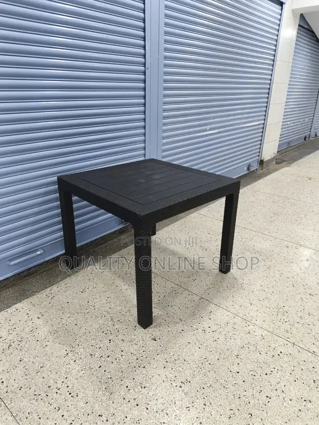Corner Plastic Table - Seats 4 - 1