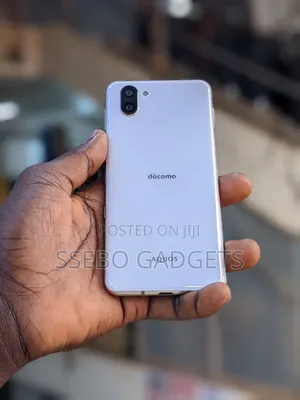 Sharp Aquos R3 128GB White