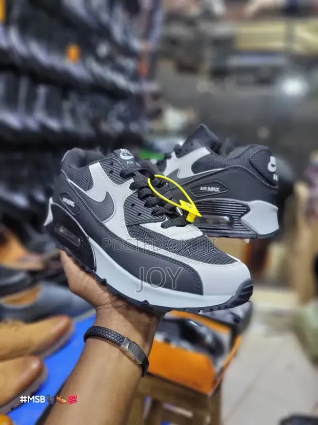 Air Max Sneakers - 1