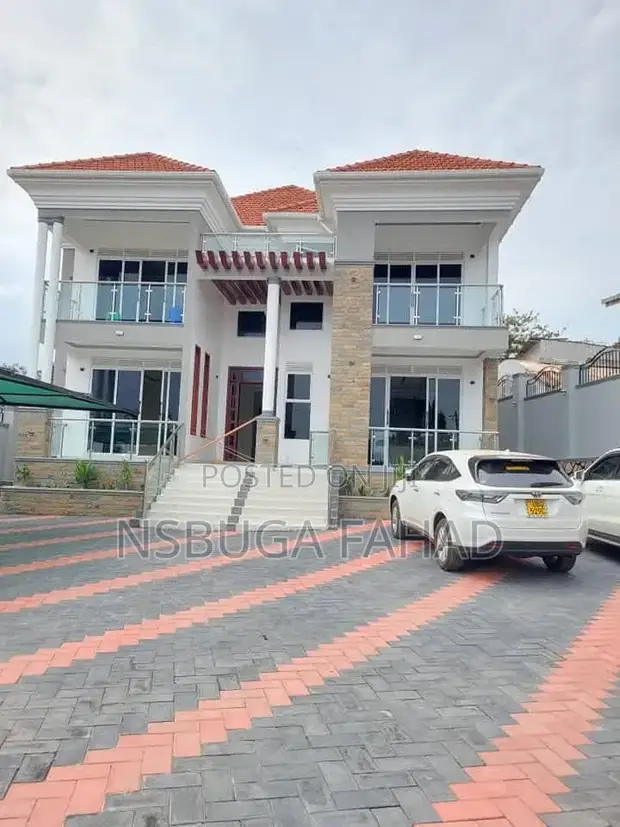 4 Bedroom Duplex House for Rent in Ntinda - 1