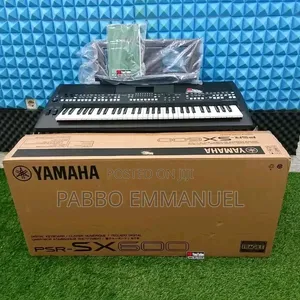 Yamaha PSR-E483 Portable Keyboard